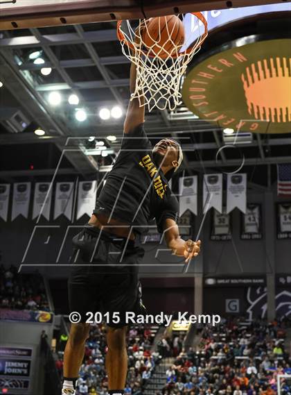 Thumbnail 3 in Bass Pro Tournament of Champions Slam Dunk Contest photogallery.