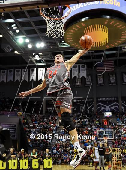 Thumbnail 2 in Bass Pro Tournament of Champions Slam Dunk Contest photogallery.
