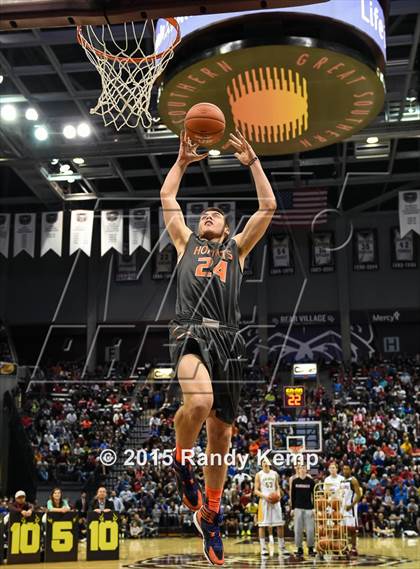 Thumbnail 2 in Bass Pro Tournament of Champions Slam Dunk Contest photogallery.