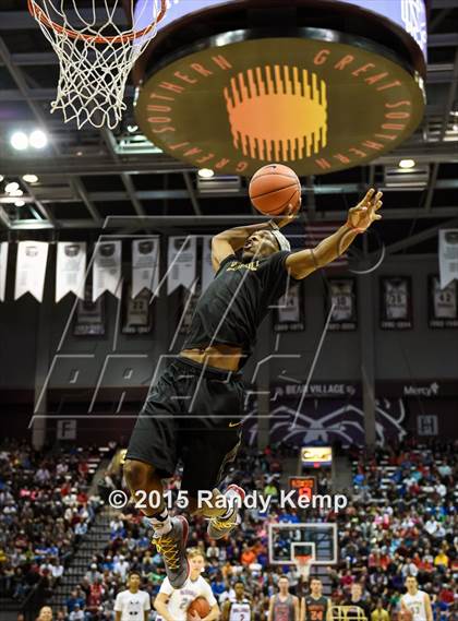 Thumbnail 1 in Bass Pro Tournament of Champions Slam Dunk Contest photogallery.