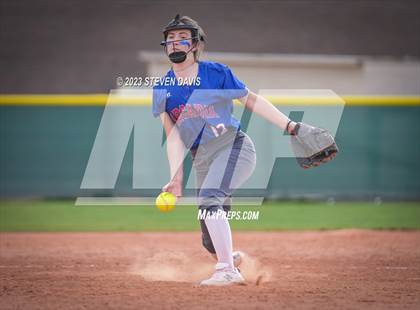 Thumbnail 1 in Arcadia vs. Sunnyside photogallery.