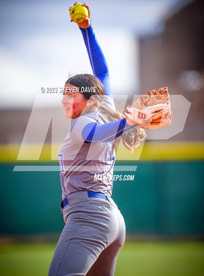 Thumbnail 2 in Arcadia vs. Sunnyside photogallery.