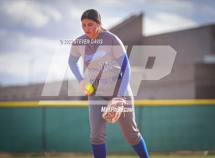 Thumbnail 1 in Arcadia vs. Sunnyside photogallery.