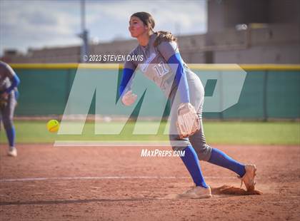 Thumbnail 1 in Arcadia vs. Sunnyside photogallery.