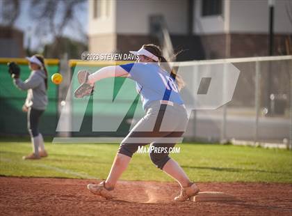 Thumbnail 3 in Arcadia vs. Sunnyside photogallery.