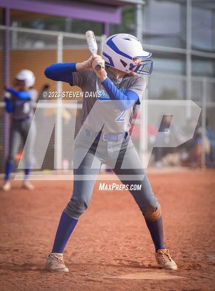 Thumbnail 2 in Arcadia vs. Sunnyside photogallery.