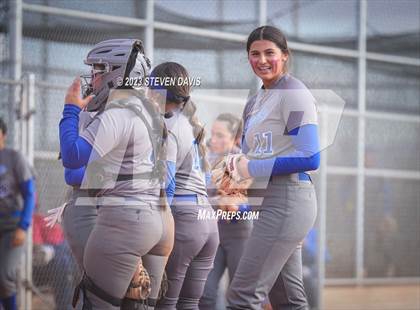 Thumbnail 1 in Arcadia vs. Sunnyside photogallery.