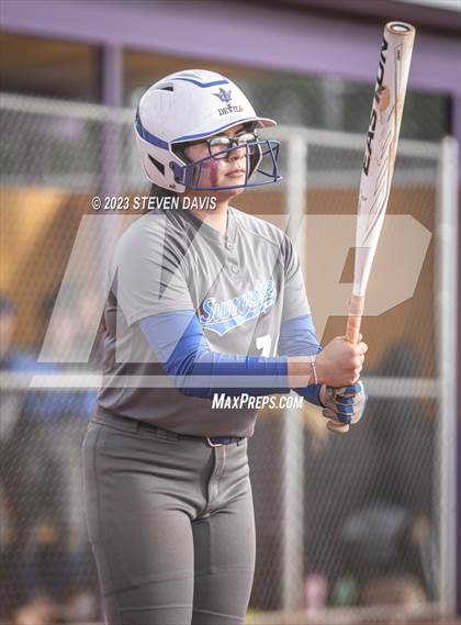 Thumbnail 1 in Arcadia vs. Sunnyside photogallery.
