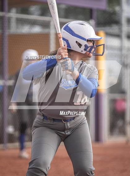 Thumbnail 2 in Arcadia vs. Sunnyside photogallery.