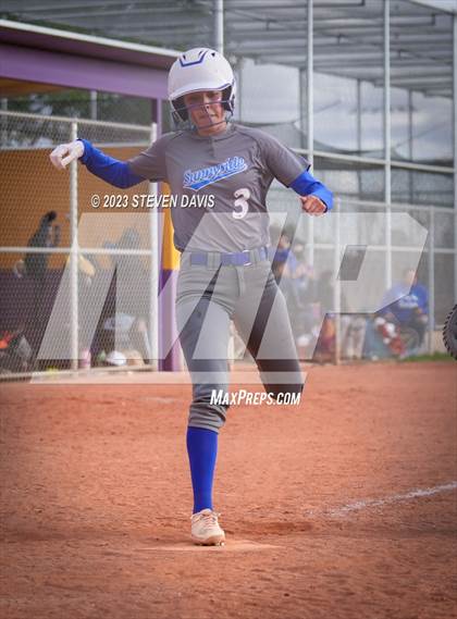 Thumbnail 2 in Arcadia vs. Sunnyside photogallery.