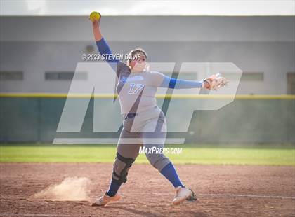 Thumbnail 3 in Arcadia vs. Sunnyside photogallery.
