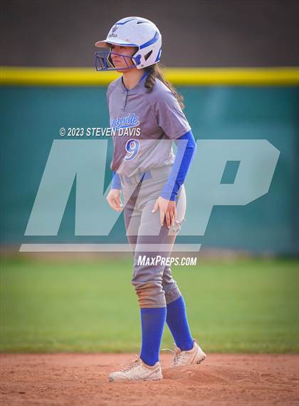 Thumbnail 3 in Arcadia vs. Sunnyside photogallery.