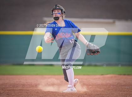 Thumbnail 2 in Arcadia vs. Sunnyside photogallery.