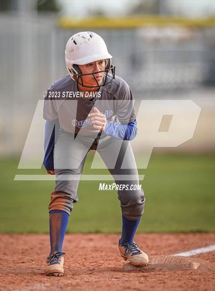 Thumbnail 2 in Arcadia vs. Sunnyside photogallery.