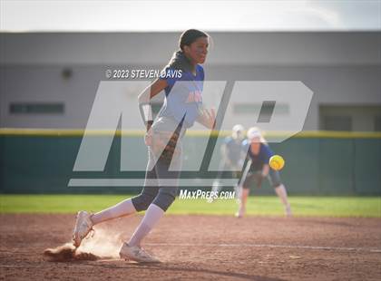 Thumbnail 1 in Arcadia vs. Sunnyside photogallery.