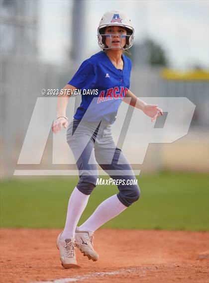 Thumbnail 2 in Arcadia vs. Sunnyside photogallery.
