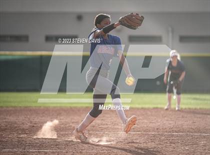 Thumbnail 3 in Arcadia vs. Sunnyside photogallery.