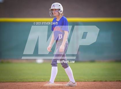 Thumbnail 3 in Arcadia vs. Sunnyside photogallery.