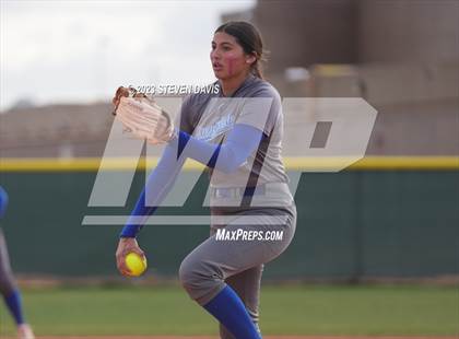 Thumbnail 2 in Arcadia vs. Sunnyside photogallery.