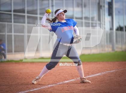 Thumbnail 2 in Arcadia vs. Sunnyside photogallery.