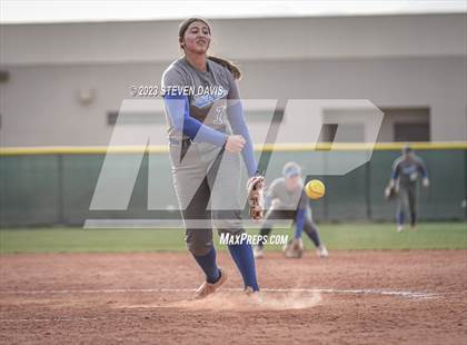 Thumbnail 1 in Arcadia vs. Sunnyside photogallery.
