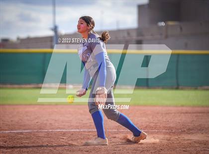 Thumbnail 2 in Arcadia vs. Sunnyside photogallery.