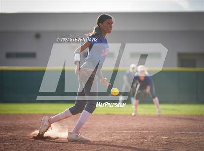 Thumbnail 3 in Arcadia vs. Sunnyside photogallery.