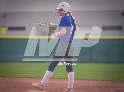 Thumbnail 2 in Arcadia vs. Sunnyside photogallery.