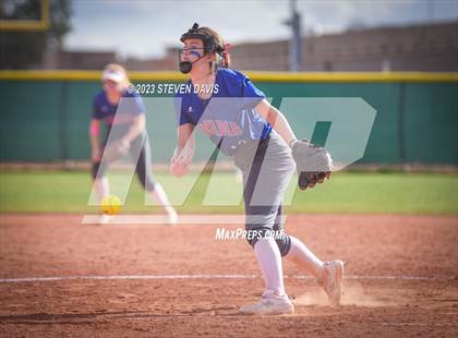 Thumbnail 3 in Arcadia vs. Sunnyside photogallery.
