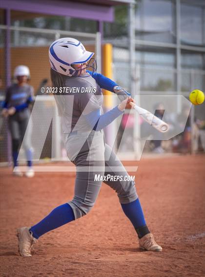 Thumbnail 1 in Arcadia vs. Sunnyside photogallery.