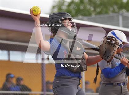 Thumbnail 3 in Arcadia vs. Sunnyside photogallery.