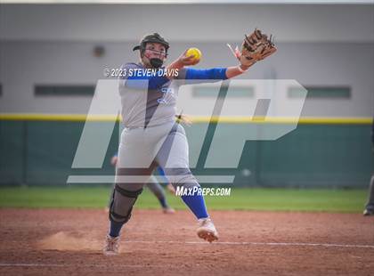 Thumbnail 3 in Arcadia vs. Sunnyside photogallery.