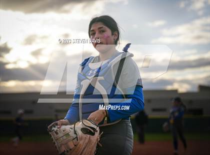 Thumbnail 2 in Arcadia vs. Sunnyside photogallery.