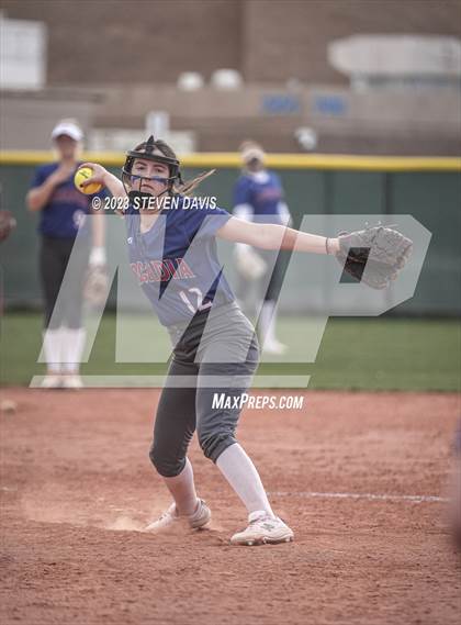 Thumbnail 1 in Arcadia vs. Sunnyside photogallery.
