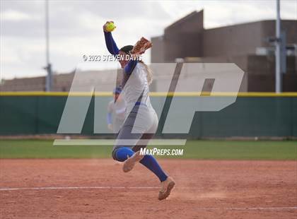Thumbnail 1 in Arcadia vs. Sunnyside photogallery.