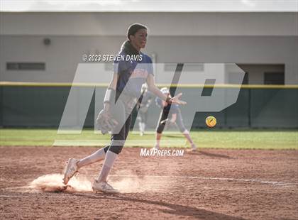 Thumbnail 2 in Arcadia vs. Sunnyside photogallery.