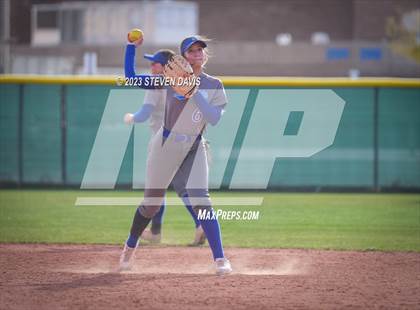 Thumbnail 2 in Arcadia vs. Sunnyside photogallery.