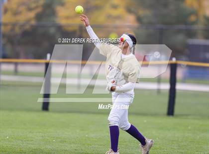 Thumbnail 1 in D'Evelyn vs Holy Family (CHSAA 4A Championship Final) photogallery.