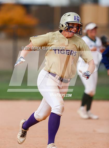 Thumbnail 2 in D'Evelyn vs Holy Family (CHSAA 4A Championship Final) photogallery.