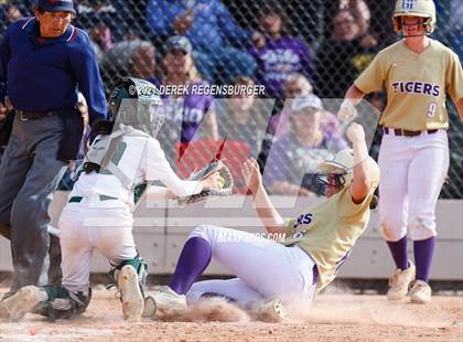 Thumbnail 1 in D'Evelyn vs Holy Family (CHSAA 4A Championship Final) photogallery.