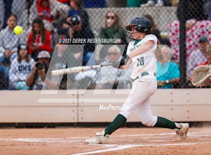 Thumbnail 1 in D'Evelyn vs Holy Family (CHSAA 4A Championship Final) photogallery.