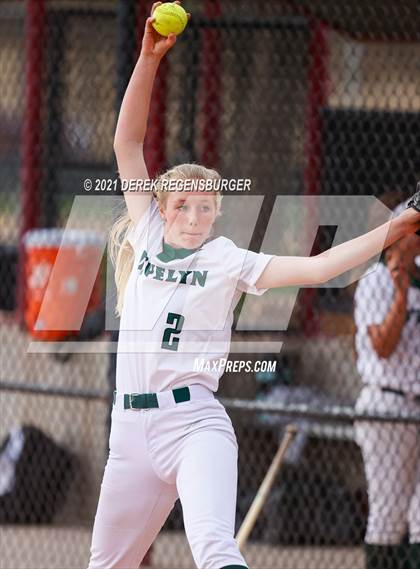 Thumbnail 3 in D'Evelyn vs Holy Family (CHSAA 4A Championship Final) photogallery.