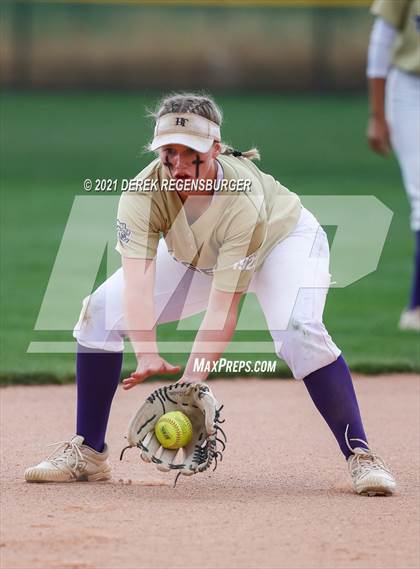 Thumbnail 1 in D'Evelyn vs Holy Family (CHSAA 4A Championship Final) photogallery.