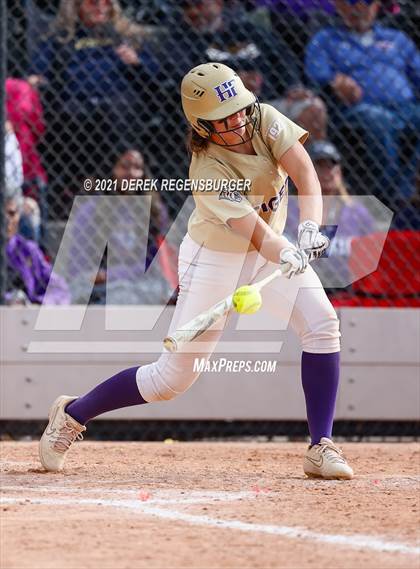 Thumbnail 3 in D'Evelyn vs Holy Family (CHSAA 4A Championship Final) photogallery.