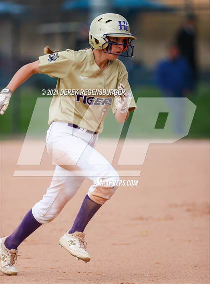 Thumbnail 3 in D'Evelyn vs Holy Family (CHSAA 4A Championship Final) photogallery.