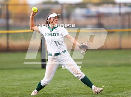 Thumbnail 2 in D'Evelyn vs Holy Family (CHSAA 4A Championship Final) photogallery.