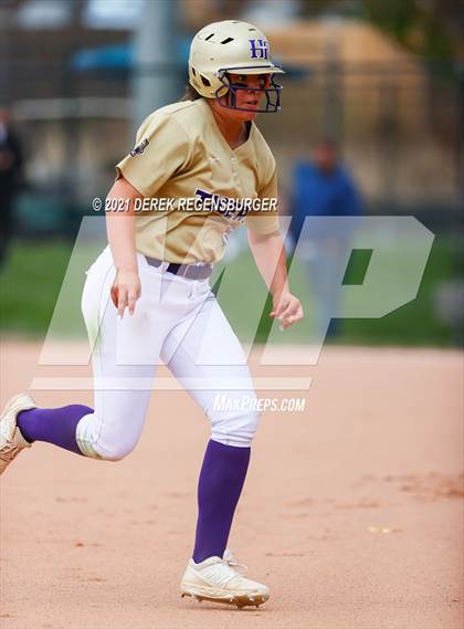Thumbnail 3 in D'Evelyn vs Holy Family (CHSAA 4A Championship Final) photogallery.