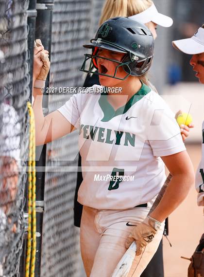 Thumbnail 2 in D'Evelyn vs Holy Family (CHSAA 4A Championship Final) photogallery.