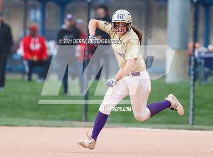 Thumbnail 3 in D'Evelyn vs Holy Family (CHSAA 4A Championship Final) photogallery.