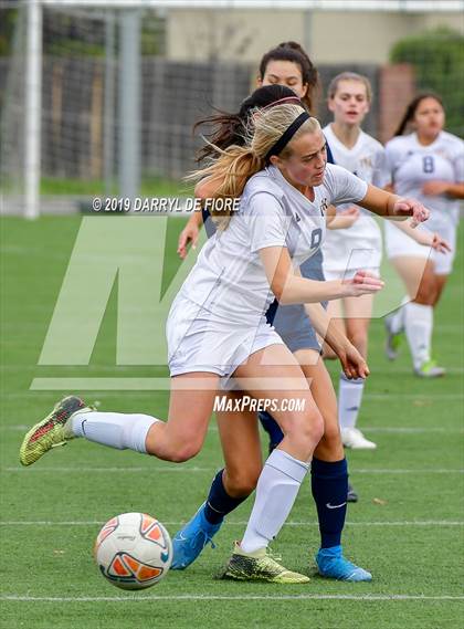 Thumbnail 1 in Notre Dame vs. King's Academy photogallery.